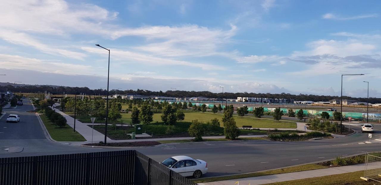Hampton Homestay Palmview Екстер'єр фото