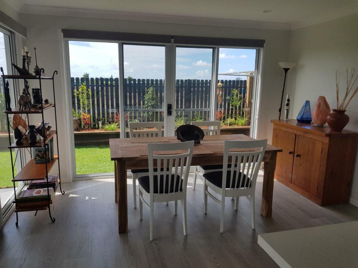 Hampton Homestay Palmview Екстер'єр фото