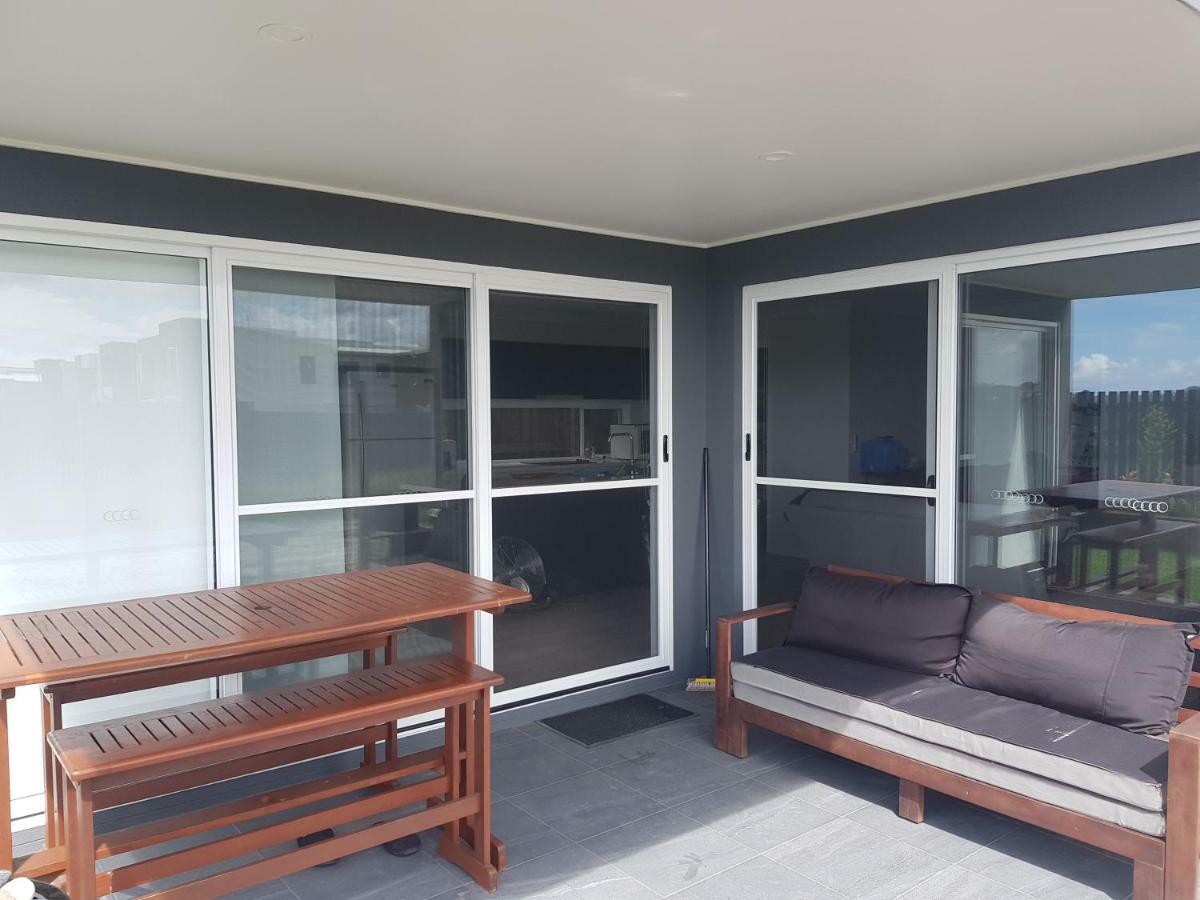 Hampton Homestay Palmview Екстер'єр фото